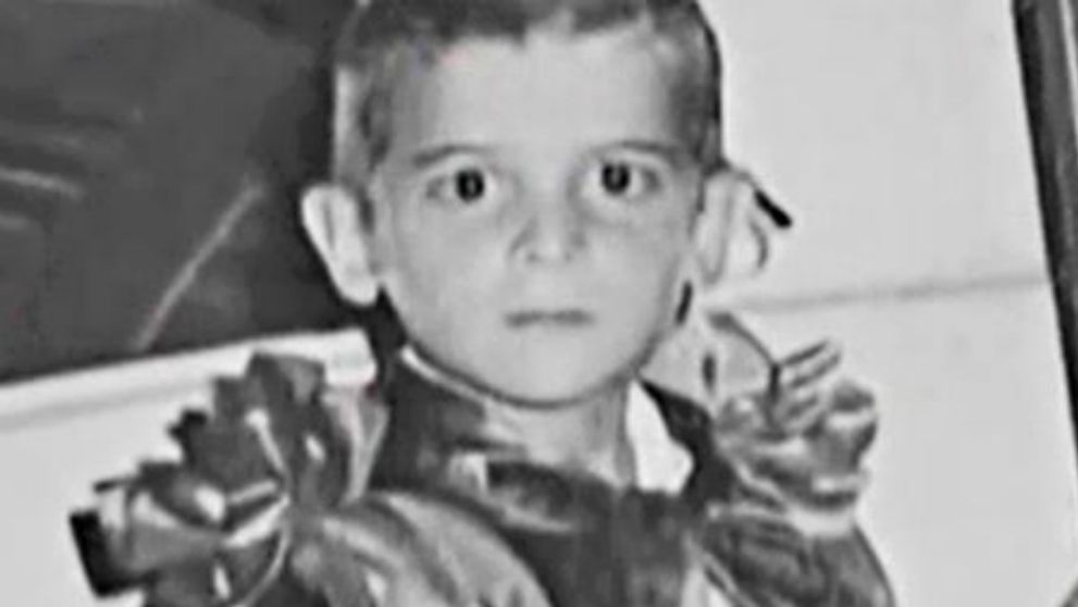 Spoznávate seriálového lámača ženských sŕdc?