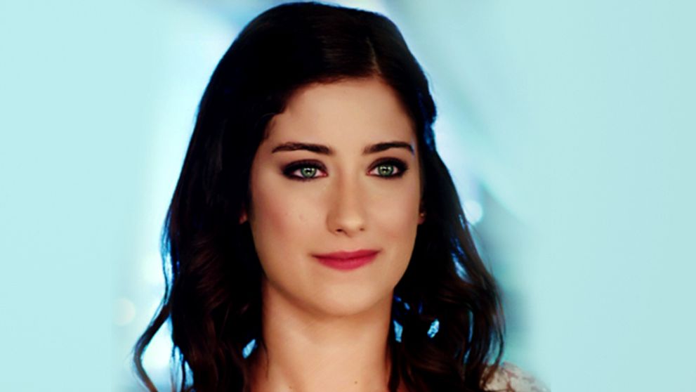 Tajnostkárka Hazal: Návrat k bývalému!(?)