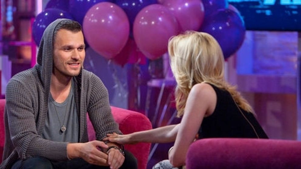 Adela, Sajfa a Leoš na tajnom žúre!