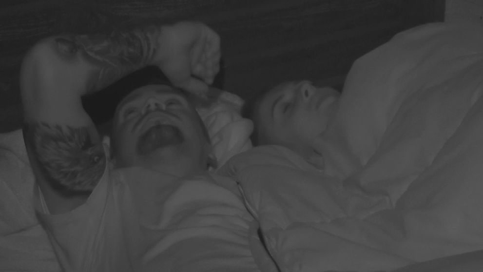 Už je ruka v rukáve? Šimon a Alex urobili prvý veľký krok!