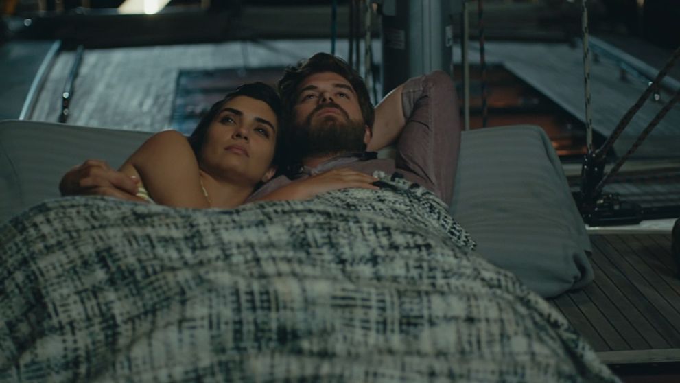 Statočný a krásna: 94. a 95. epizóda