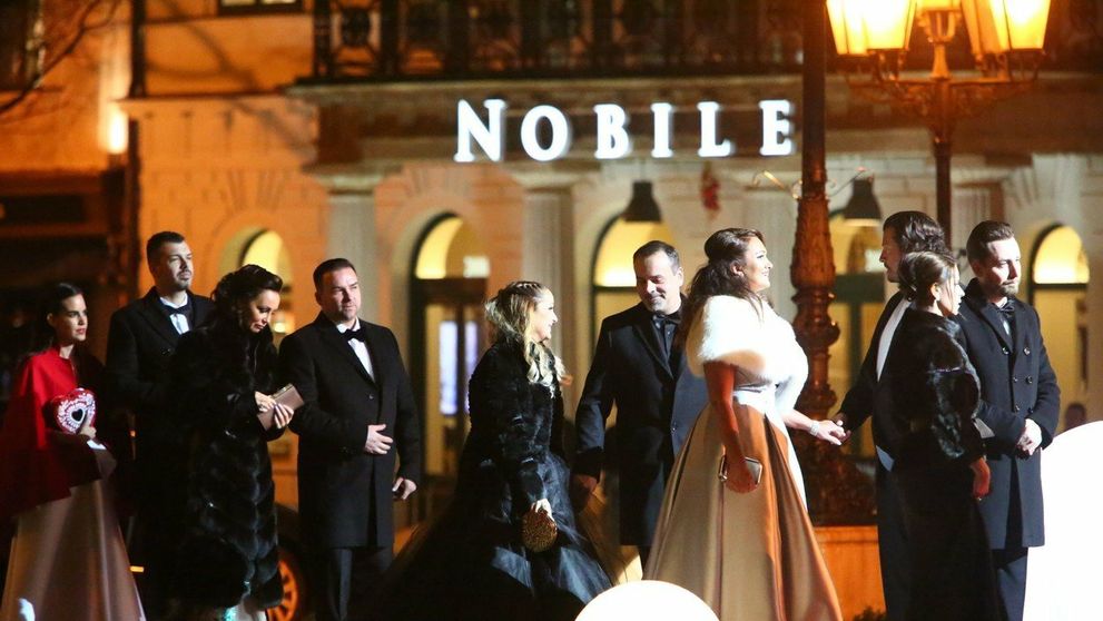 Archívne fotky: Takto vyzerala moderátorka Plesu v opere pred 18 rokmi