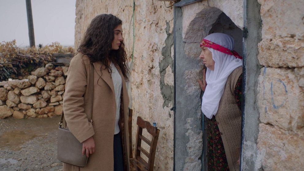 Spútaný motýľ: 89. a 90. epizóda