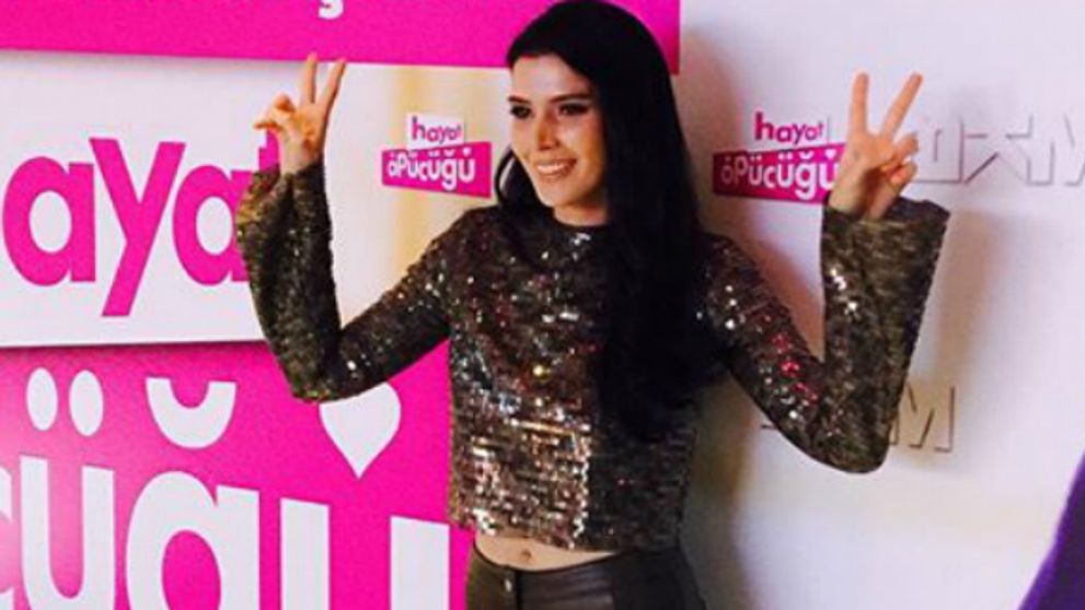 Preboha, čo si to obliekla? Seriálová Dila ako diskoguľa!