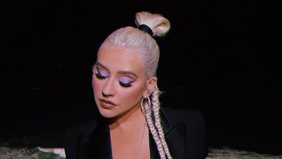 Božská Christina Aguilera! Po sérií pribratí a chudnutí sa ukázala v bikinách