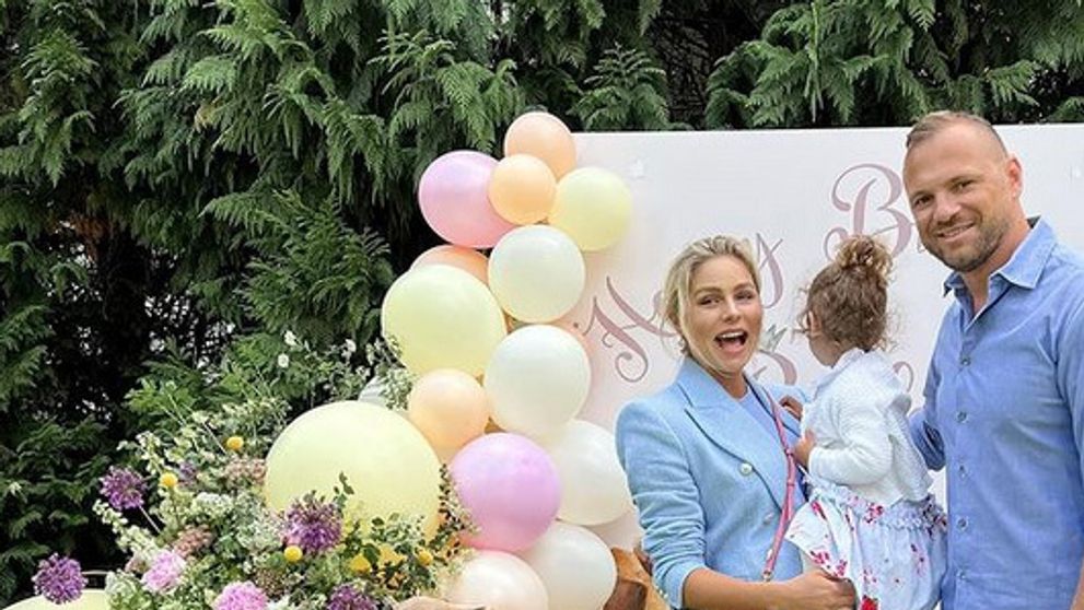 Marián Gáborík si odskočil do pôrodnice: Intímne zábery Ivany s dcérkou