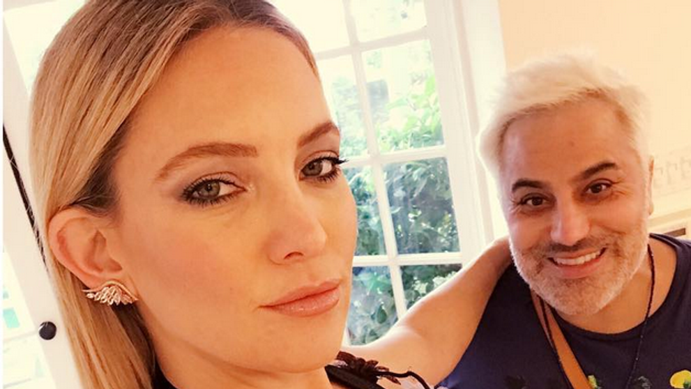 Kate Hudson ostrihali jej krásne blond vlasy. Je na ježka