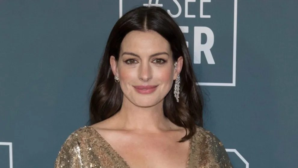 Mala byť mníškou. Zaujímavé fakty o herečke Anne Hathaway