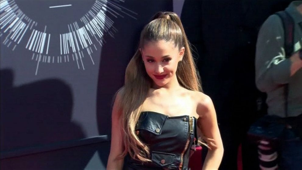 Celebritám niekto vykradol súkromné mobily!