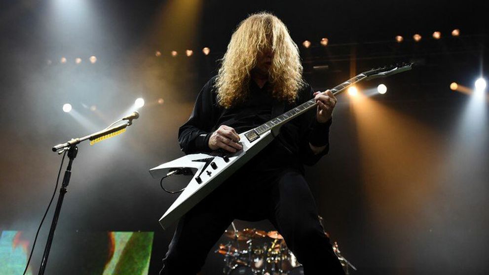 Spevák oznámil zdrvujúcu správu: Rakovina hrdla