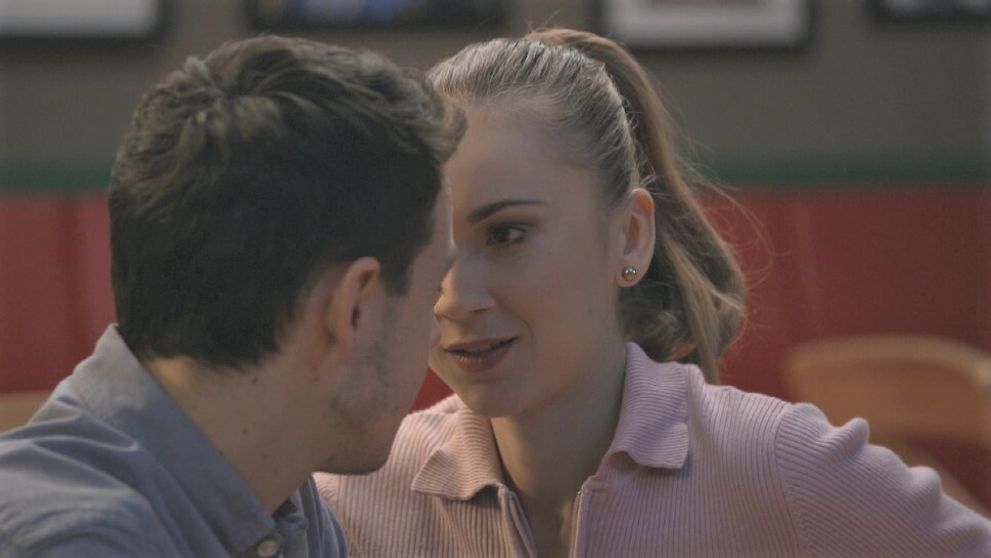 Omámený Edo prespí najromantickejší okamih