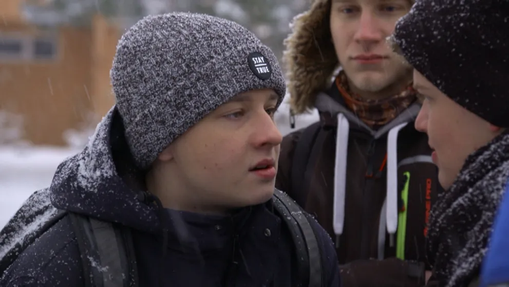 Slušným móresom je koniec. Ostré vyhrážky a bitka!