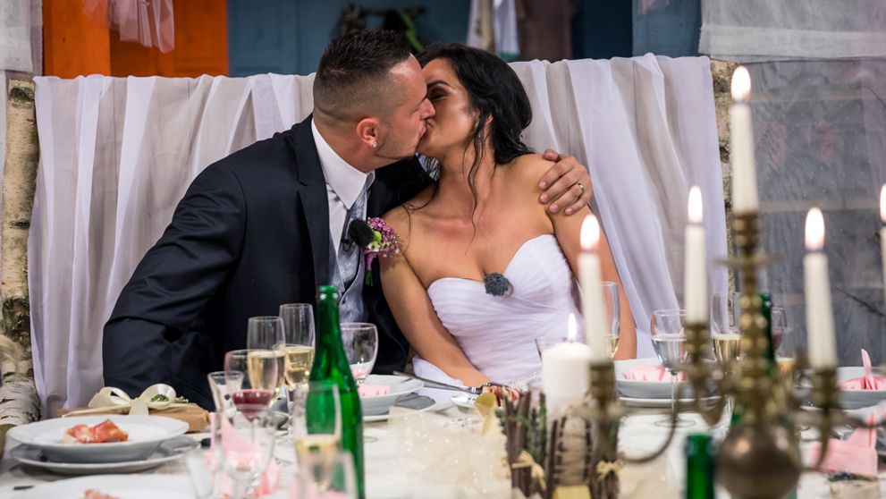 Jediná škvrna na veľkolepej svadbe: Prečo sa Mirka nerozlúčila s mladomanželmi?