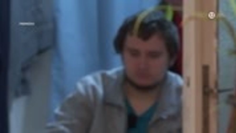 Džob snov! Kto by sa nechcel hrabať herečkám vo výstrihoch?