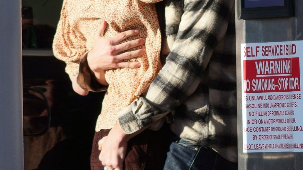 Čo tá ruka na zadku?! Odhalili nový pár a hneď takto