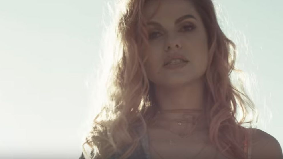 Nová skladba, nový klip, nový imidž! Lina Mayer prichádza s chytľavou novinkou