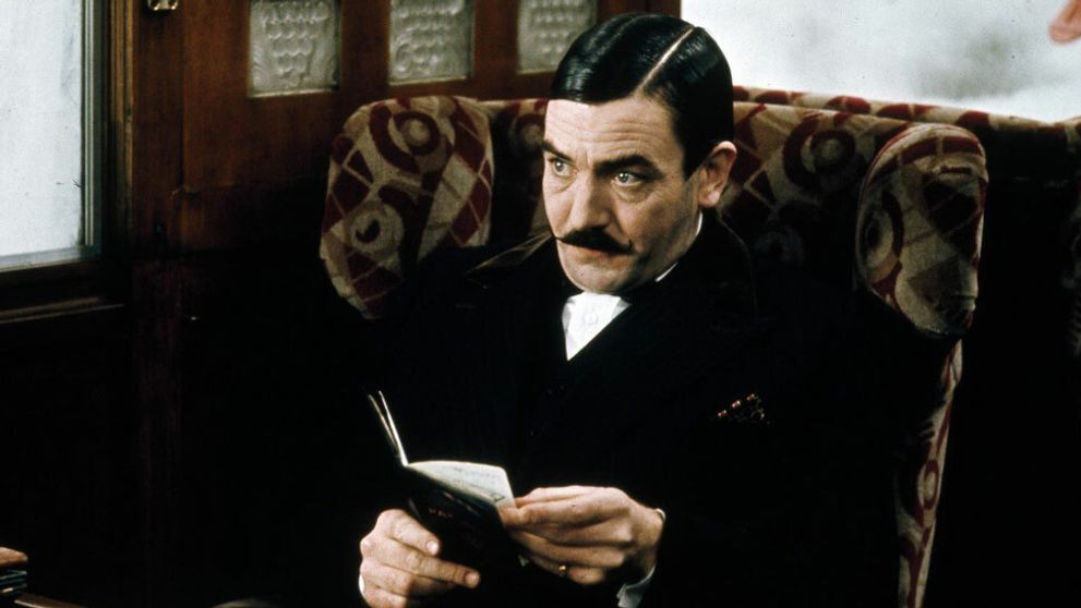 Zomrel herec Albert Finney († 82), ktorý stvárnil Hercula Poirota