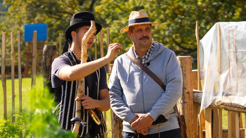 Hospodár by sa mal mať na pozore: Jedna z farmárok by ho chcela dohodiť mame!