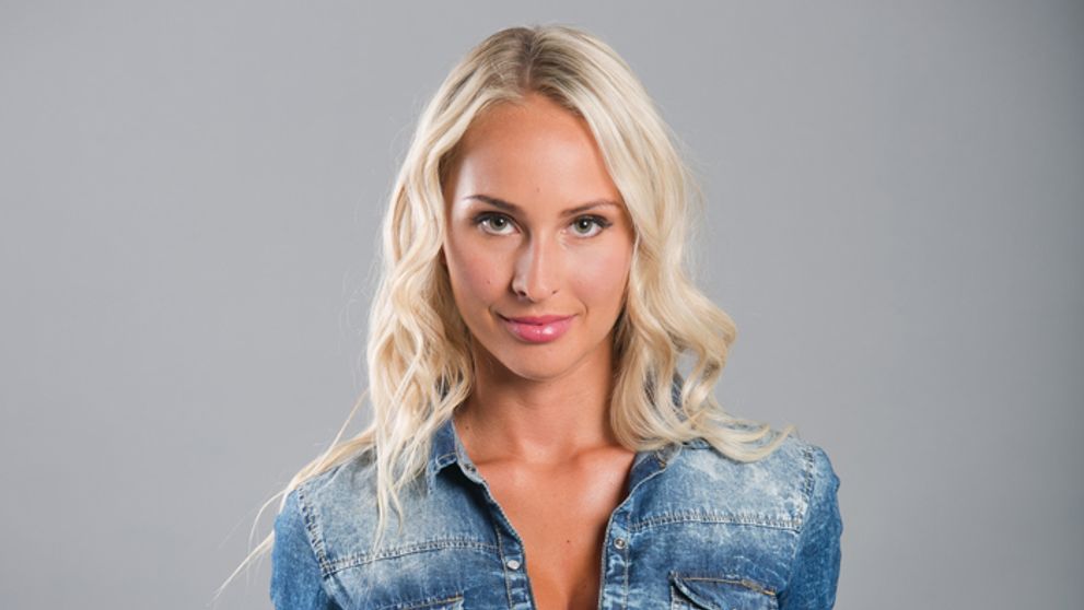 Krásna Lucia prezrádza všetko! Ale úplne všetko!