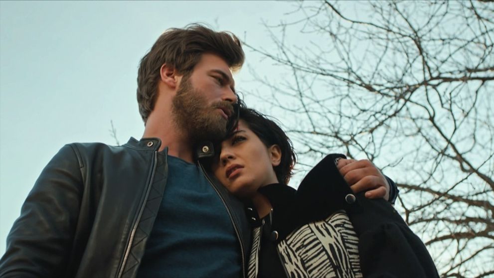 Statočný a krásna: 50. a 51. epizóda