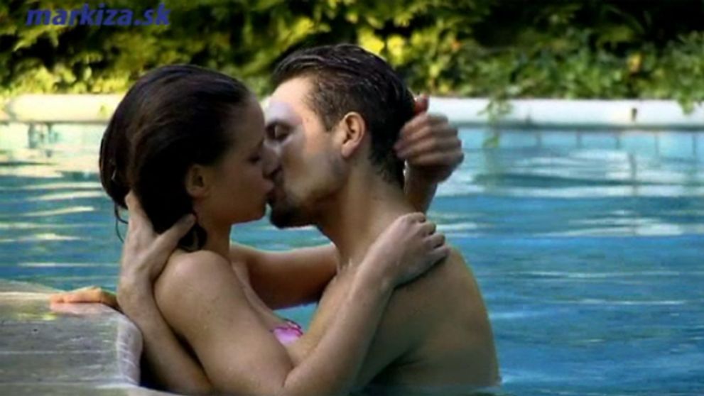 Pocisková je voľná! Medzi mužmi si môže vyberať!