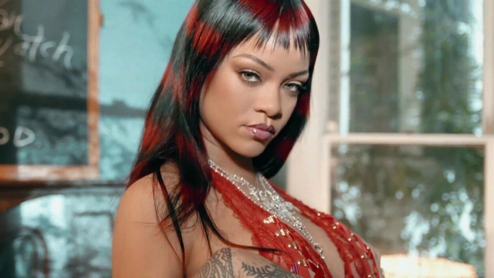 Zlá, zlá Rihanna: Speváčka na záberoch hraničiacich s filmom pre dospelých