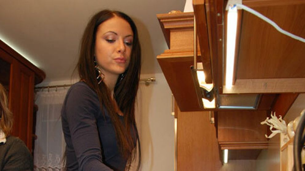 Ani krehká modelka sa nedá zahanbiť!