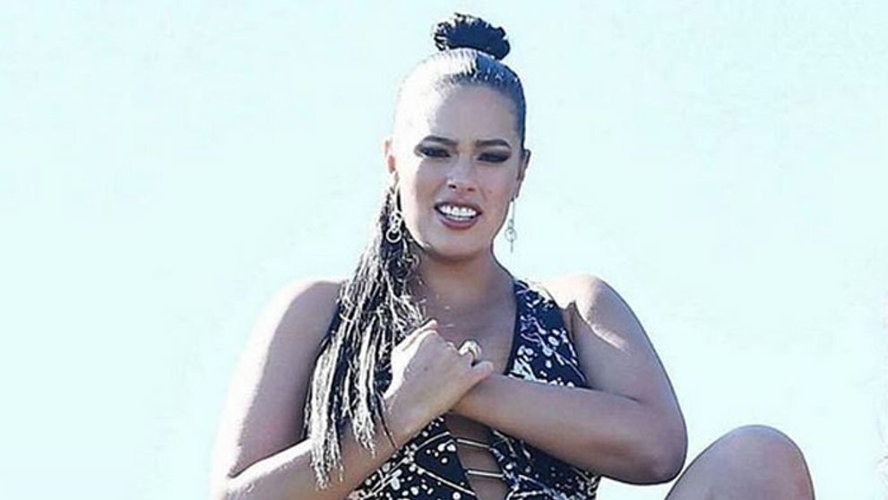 Plus-size modelka miluje svoje krivky. Tento detailný záber si však mohla odpustiť