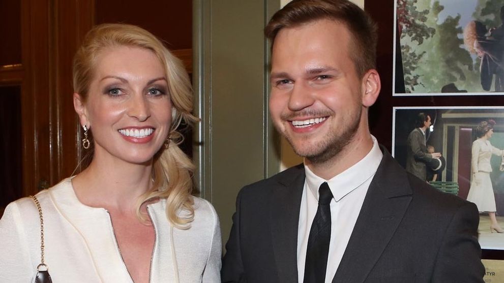 Superstarista Martin Chodúr čaká dieťa s o 16 rokov staršou priateľkou