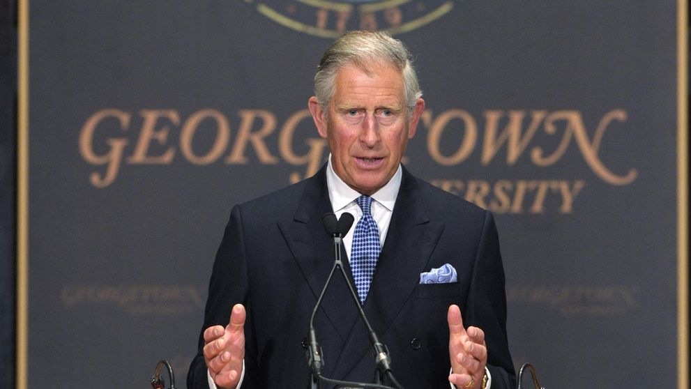 Princa Charlesa testovali na nový koronavírus. Výsledok je pozitívny!