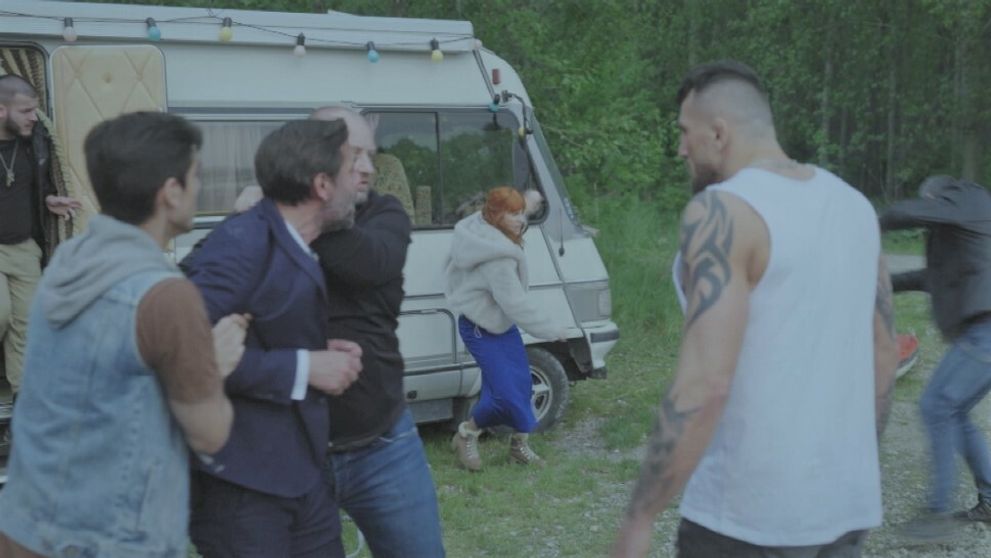 Nikol a Adamovi ide o život, Kadlec musí strieľať