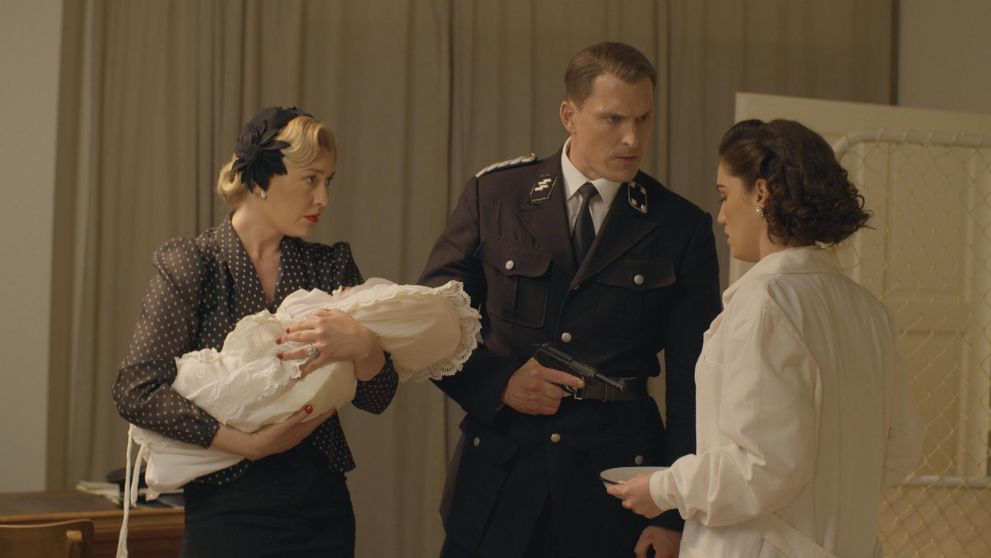 Walter sa vyhráža Šarlote: Buď spraví, čo žiada, alebo ju zabije