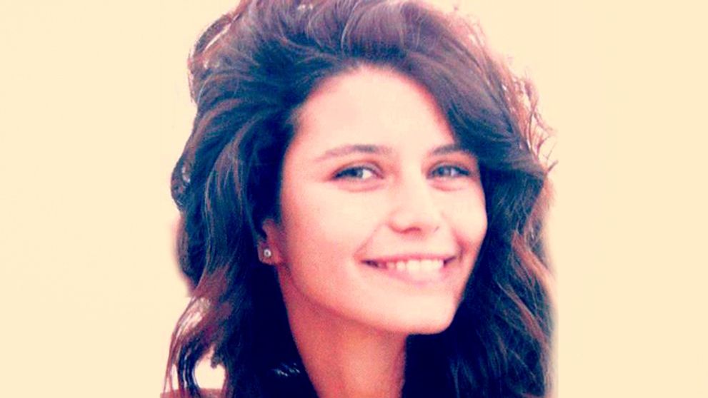 Beren Saat vie očariť aj bez mejkapu!