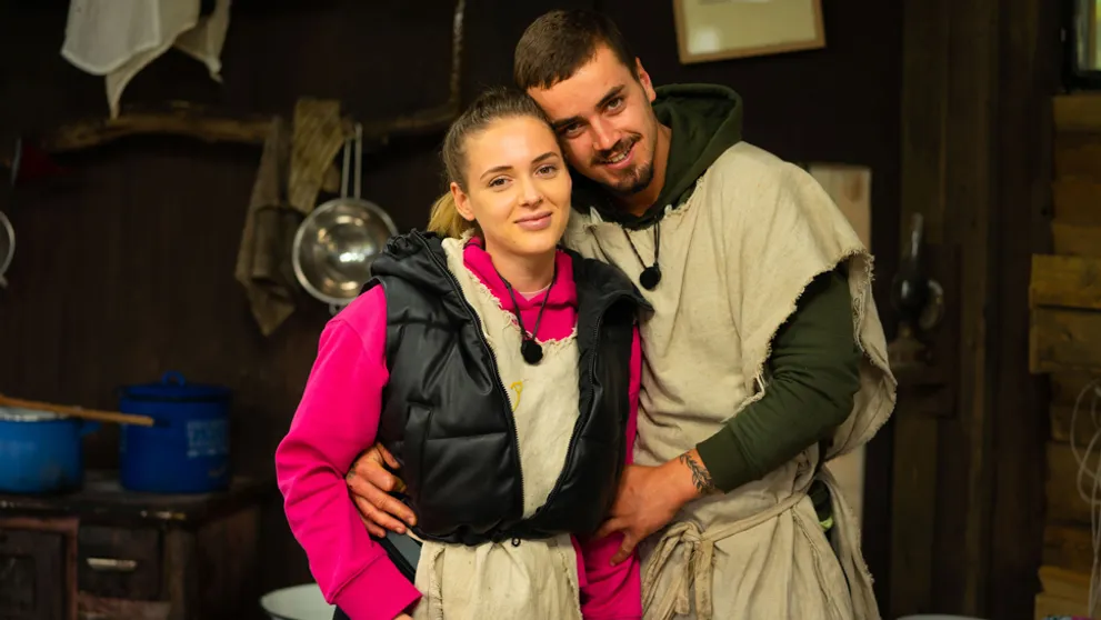 Romantická noc Alex a Šimona: Dialo sa niečo pod perinou?