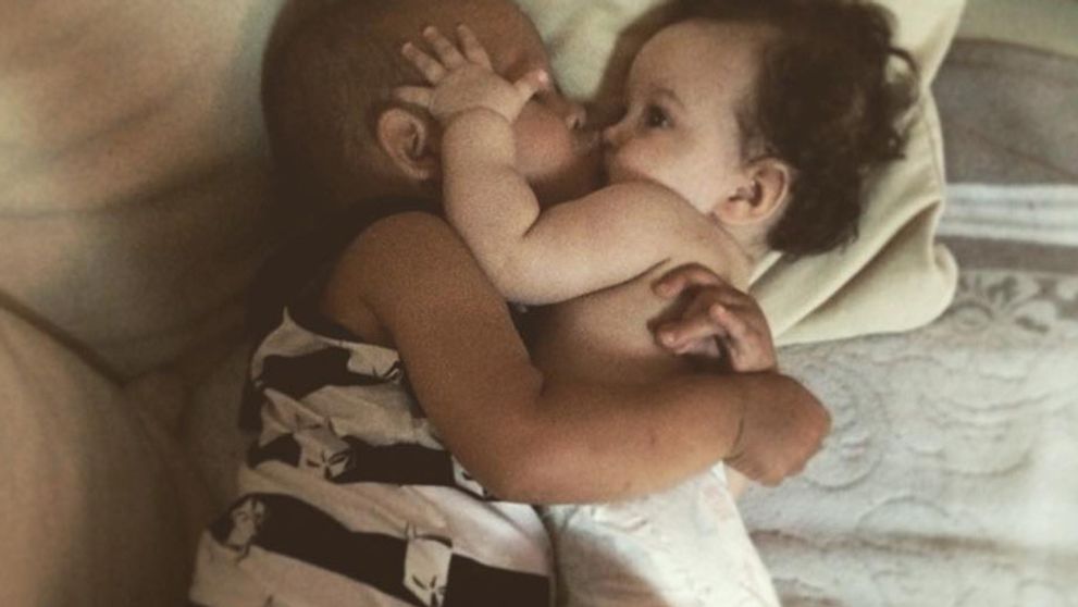 Rozkošné foto: Deti obľúbenej slovenskej speváčky v objatí!