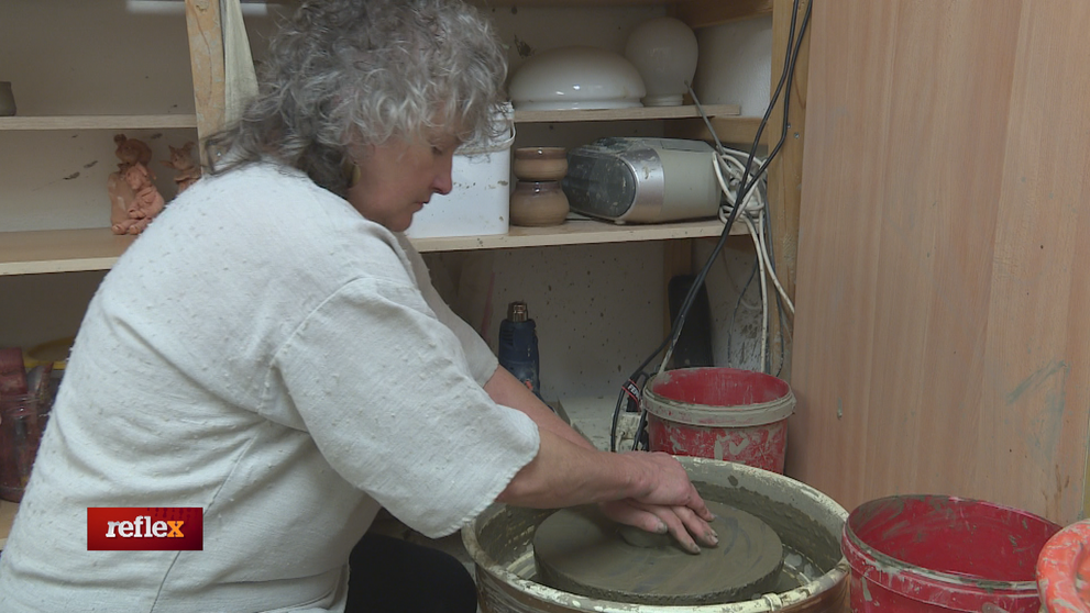 Nevidiaca keramikárka