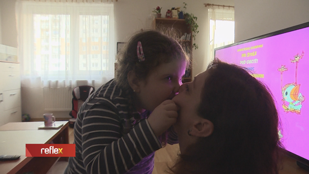 Matke chorej dcéry nechcú priznať predĺžený rodičovský príspevok