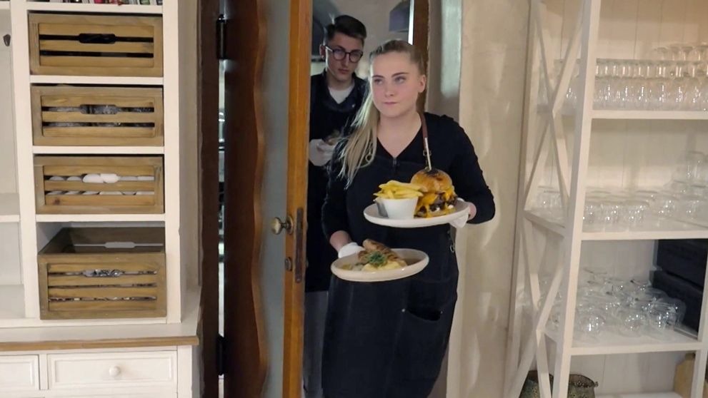 Úplne som sa strápnil! Martin odhalil, že na neho hrajú divadielko