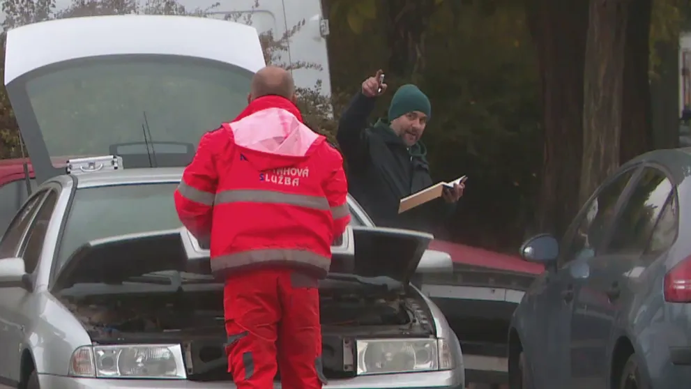 Zákazník, akého stretnúť nechcete! Títo dvaja páni ukázali pozoruhodnú trpezlivosť