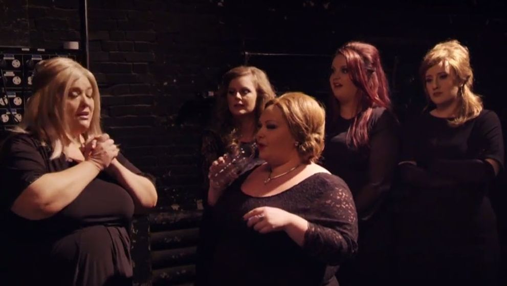 Zamaskovaná Adele prekvapila fanúšičky. Odhalil ju jej dokonalý spev