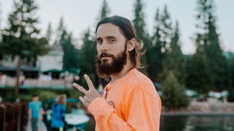 Jared Leto pozýva fanúšikov na koncert v Bratislave. Z jeho slovenčiny odpadneš