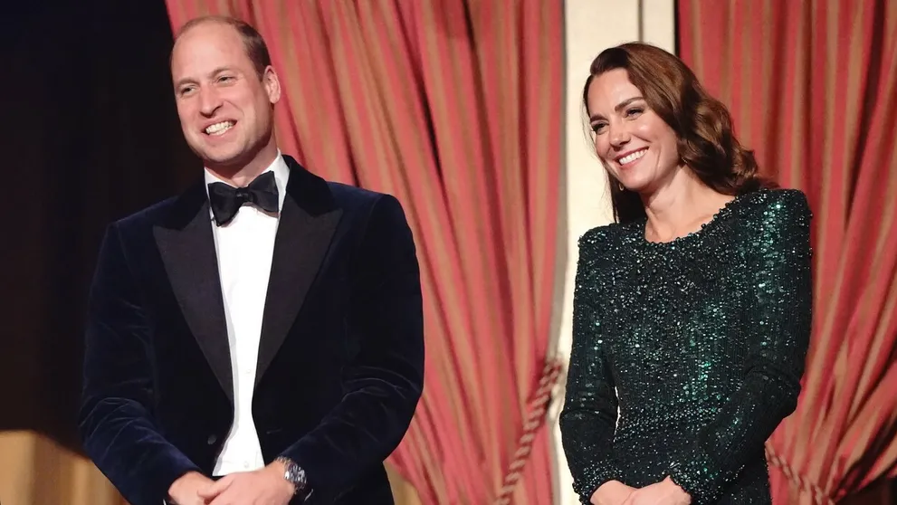 Kedy tak vyrástli?! William a Kate zverejnili novú vianočnú fotografiu s deťmi