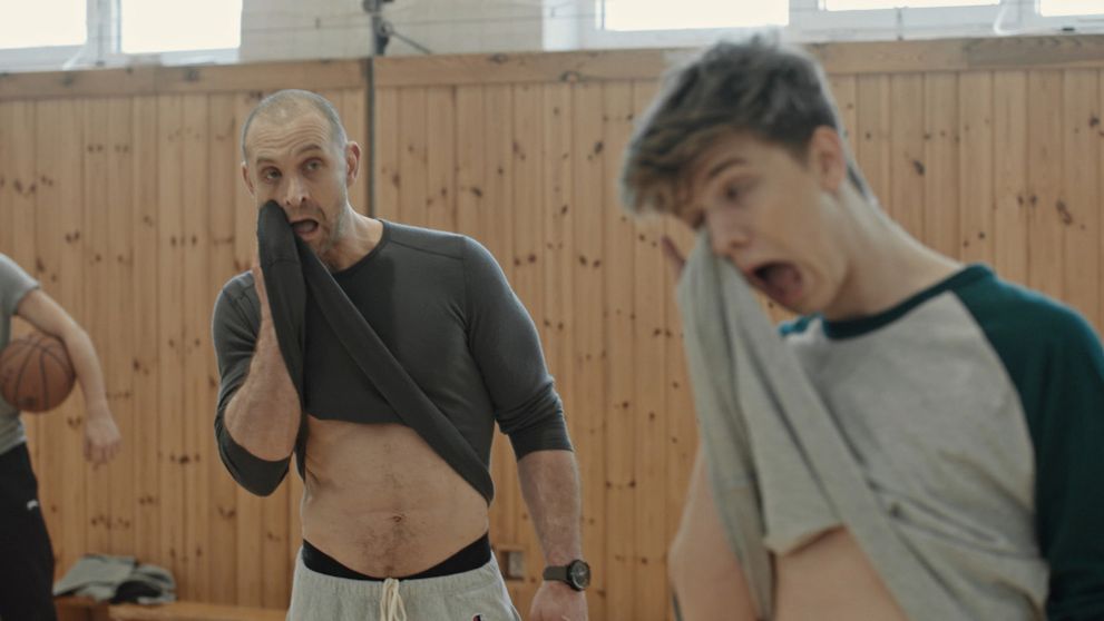 Mal flirt spred rokov následky? Samo je možno otcom svojho študenta