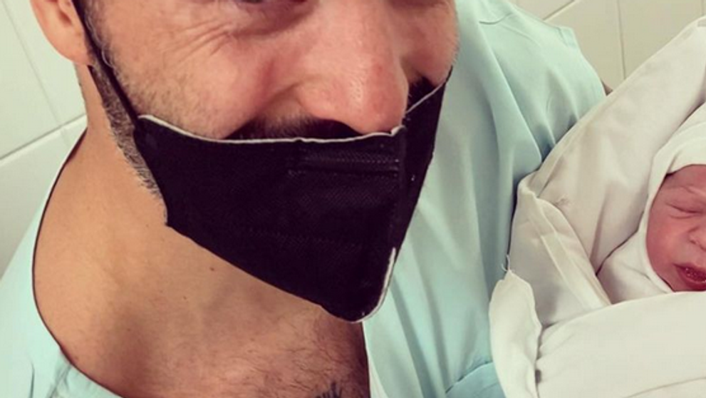 Z českého speváka je trojnásobný otec: Dievčatku dali krásne tradičné meno