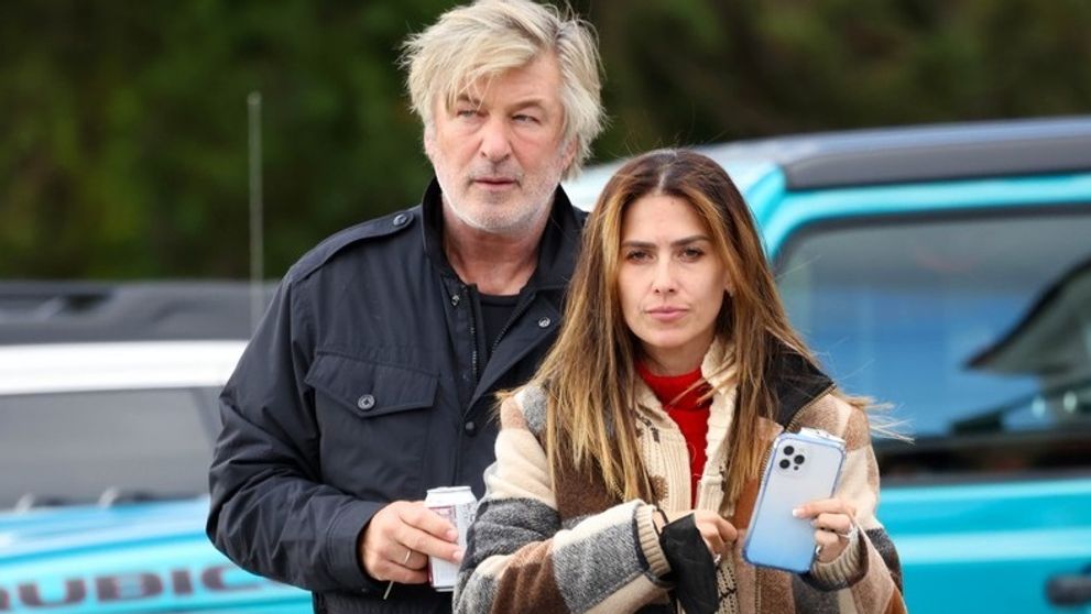 Do manželky Aleca Baldwina sa nechutne pustili. Hilaria, to naozaj?!