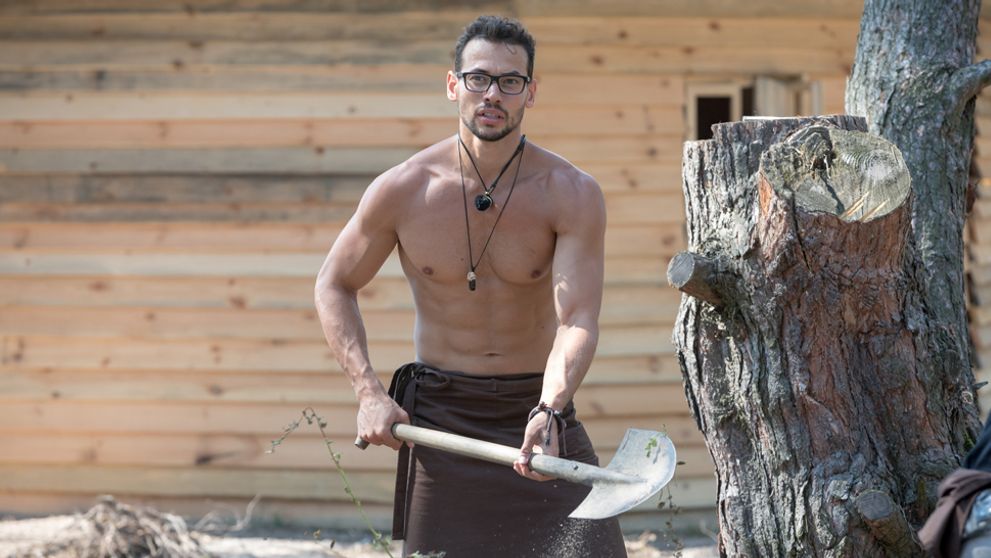 Chudobní poľujú na Miša: Vypracovaný model chystá protiútok!