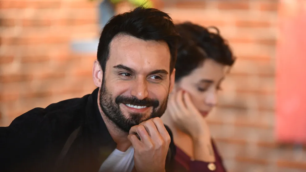 Efe z Lásky na prenájom sa ukázal bez trička: Uf, Serkan má poriadnu konkurenciu