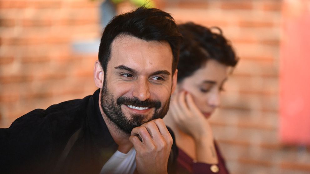 Efe z Lásky na prenájom sa ukázal bez trička: Uf, Serkan má poriadnu konkurenciu