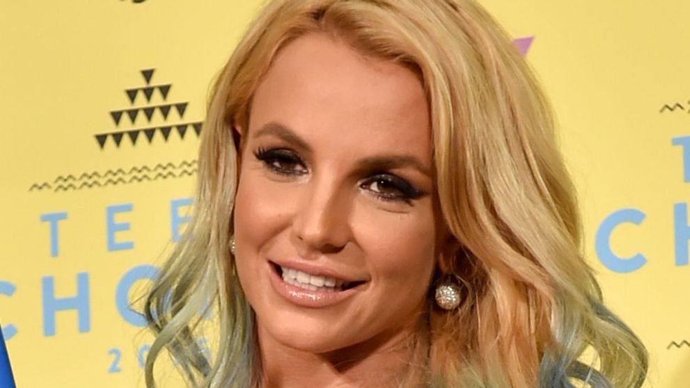 Britney Spears ako za mladých čias. Šaty ju zmenili na tínedžerku