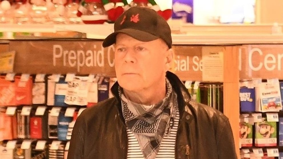 Sláva mu nepomohla. Bruce Willis sa musel pakovať z obchodu